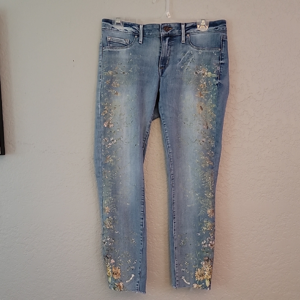 Jessica Simpson Stylish Blue Women's Jeans with Floral Accents